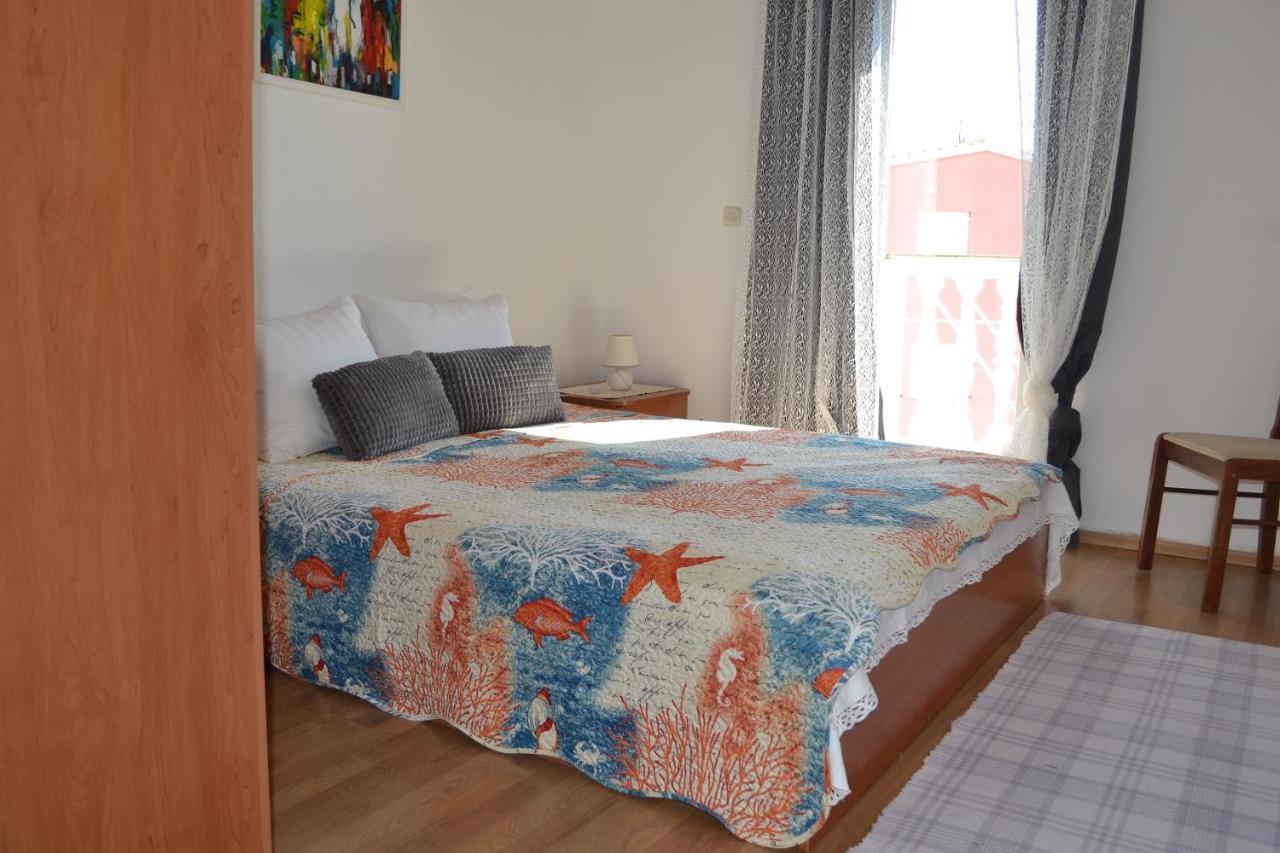 Apartments Lucija Srima Exterior photo