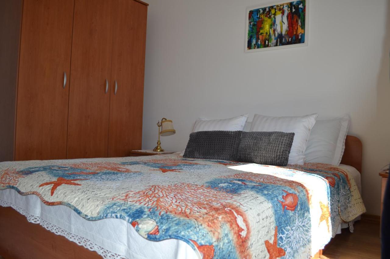 Apartments Lucija Srima Exterior photo
