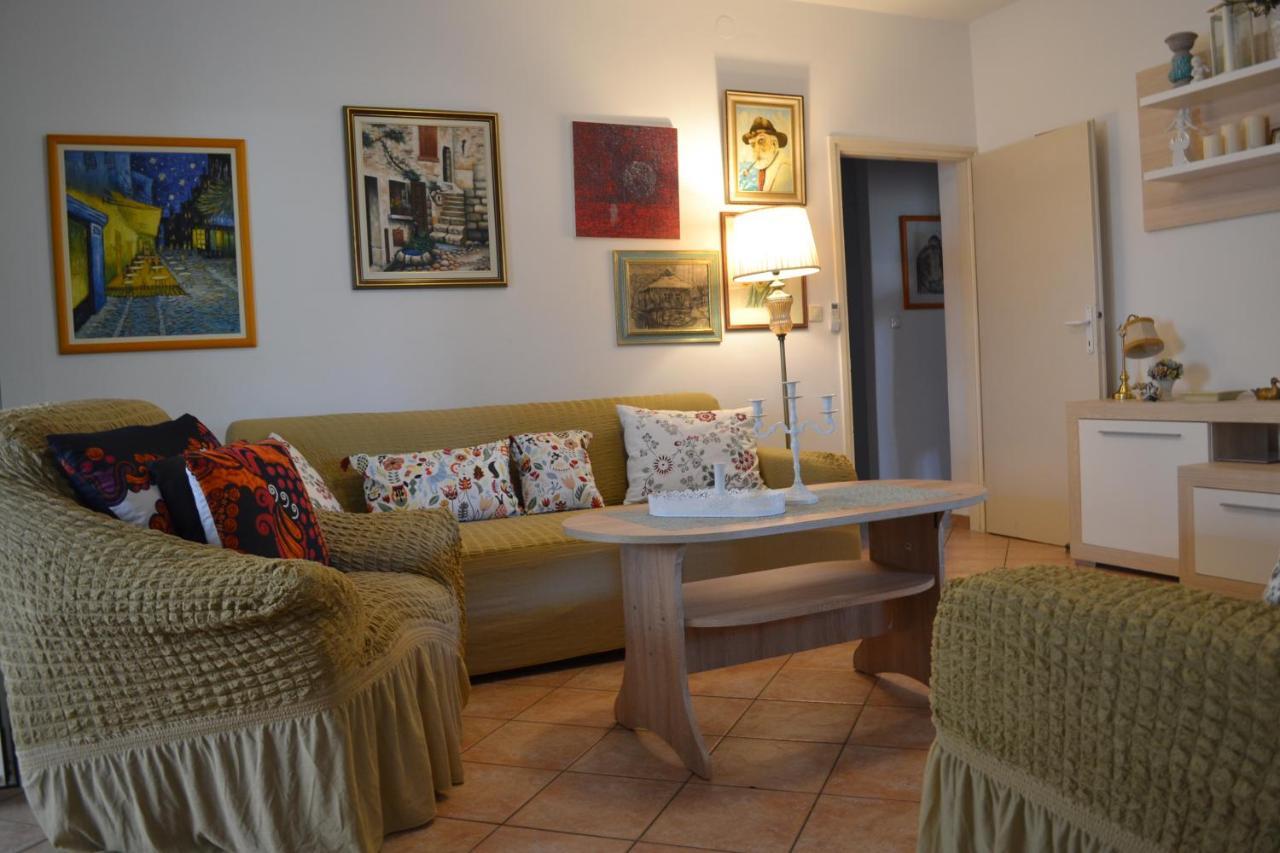 Apartments Lucija Srima Exterior photo