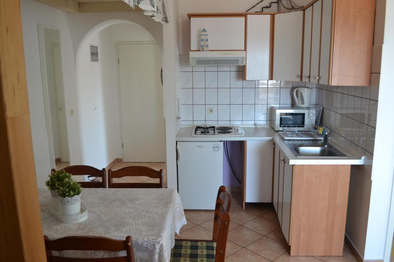 Apartments Lucija Srima Exterior photo