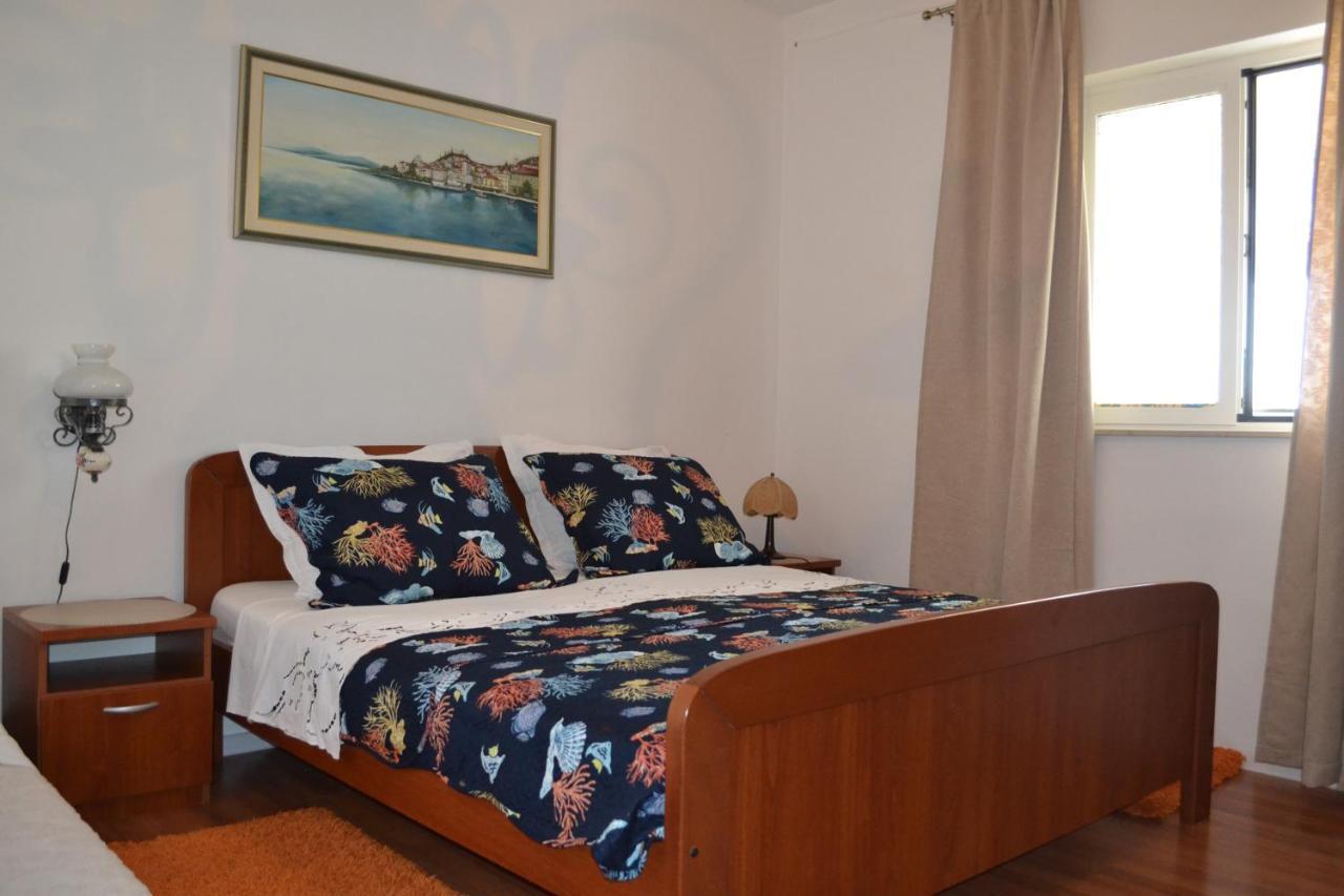 Apartments Lucija Srima Exterior photo